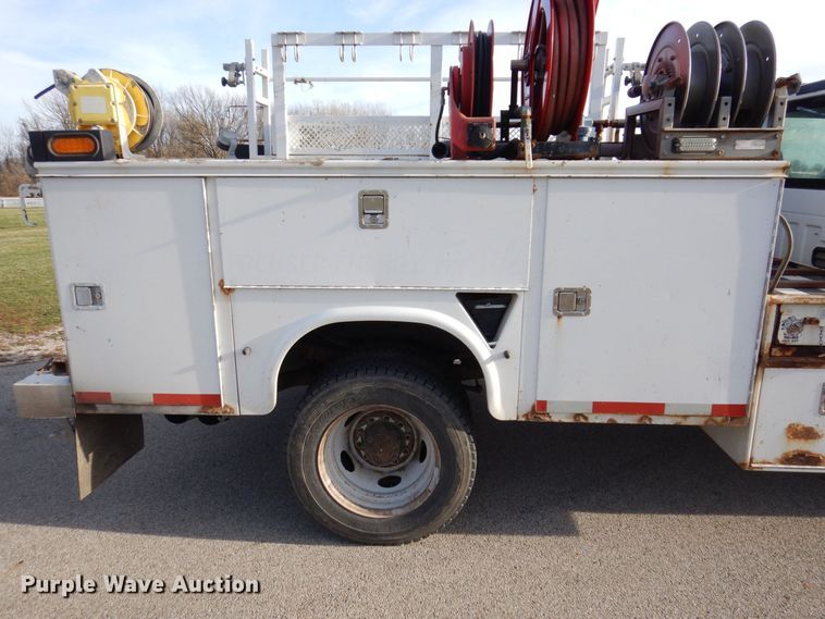 image for item JL9764 2008 Ford F550 Super Duty XL  utility / service truck