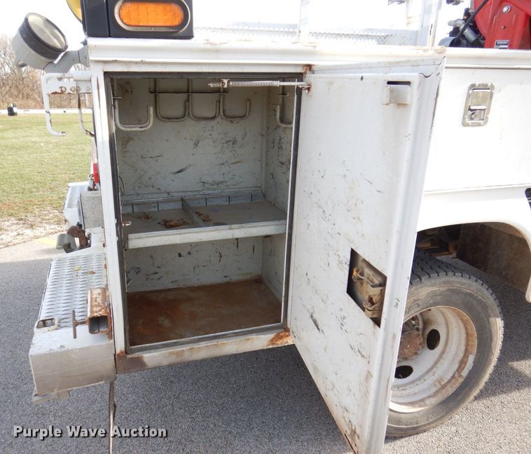 image for item JL9764 2008 Ford F550 Super Duty XL  utility / service truck