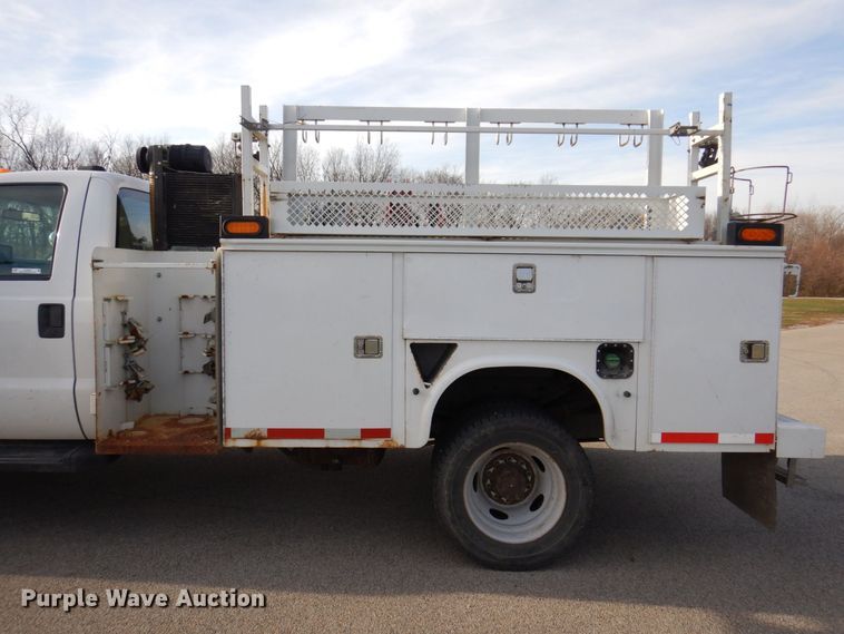 image for item JL9764 2008 Ford F550 Super Duty XL  utility / service truck