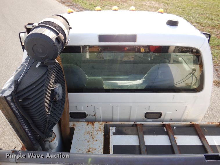 image for item JL9764 2008 Ford F550 Super Duty XL  utility / service truck