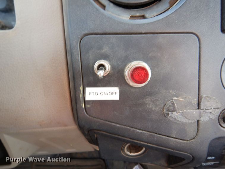 image for item JL9764 2008 Ford F550 Super Duty XL  utility / service truck