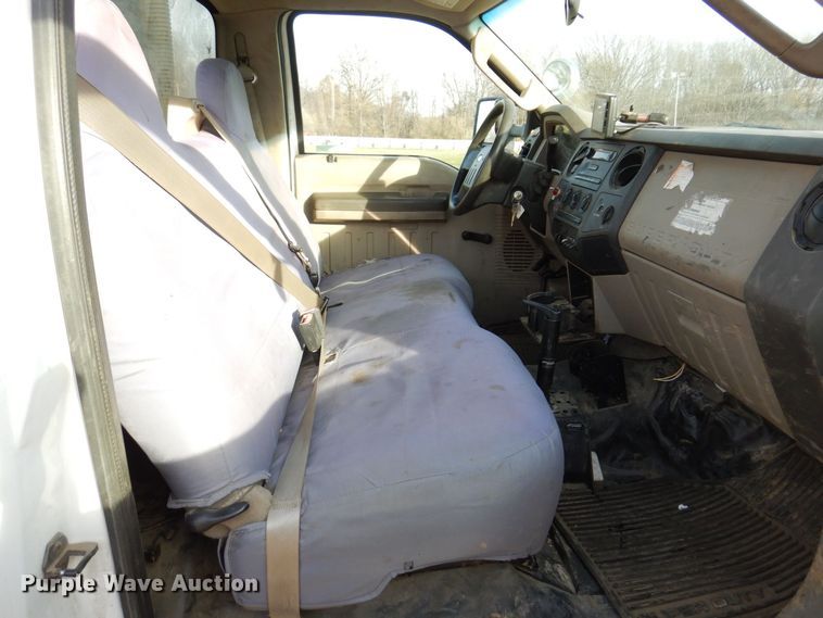 image for item JL9764 2008 Ford F550 Super Duty XL  utility / service truck