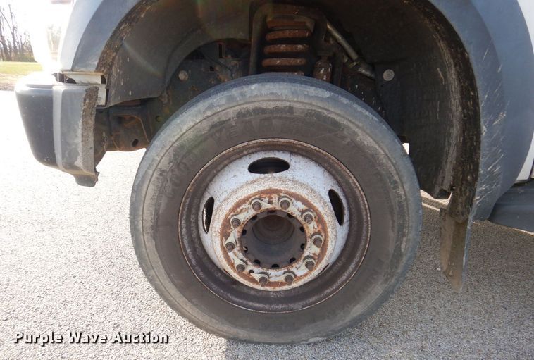 image for item JL9764 2008 Ford F550 Super Duty XL  utility / service truck