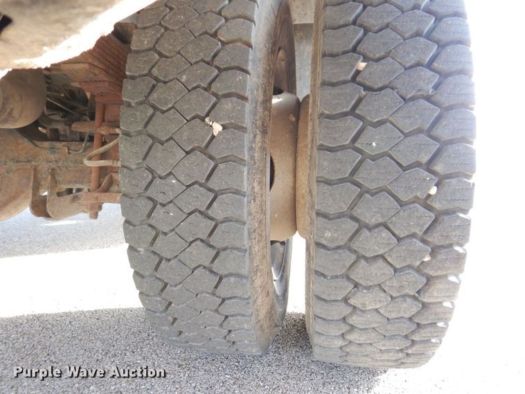 image for item JL9764 2008 Ford F550 Super Duty XL  utility / service truck