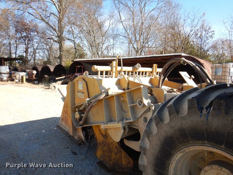 image for item JL9766 1996 Bomag MPH100R  soil stabilizer / recycler