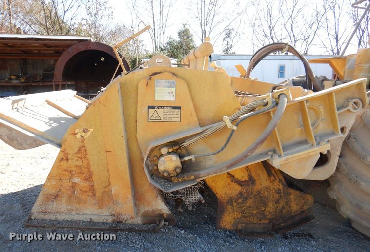 image for item JL9766 1996 Bomag MPH100R  soil stabilizer / recycler