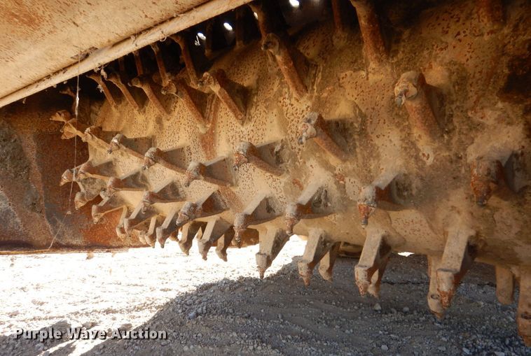 image for item JL9766 1996 Bomag MPH100R  soil stabilizer / recycler