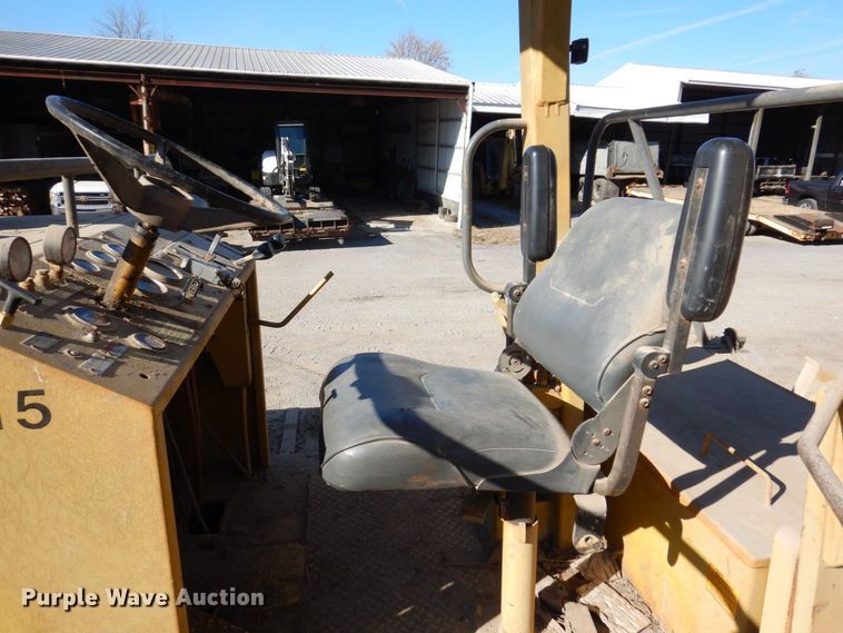 image for item JL9766 1996 Bomag MPH100R  soil stabilizer / recycler