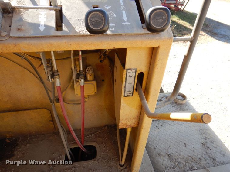 image for item JL9766 1996 Bomag MPH100R  soil stabilizer / recycler