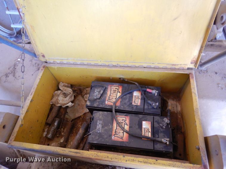 image for item JL9766 1996 Bomag MPH100R  soil stabilizer / recycler