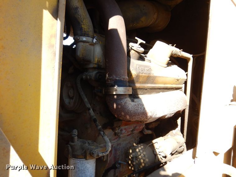 image for item JL9766 1996 Bomag MPH100R  soil stabilizer / recycler