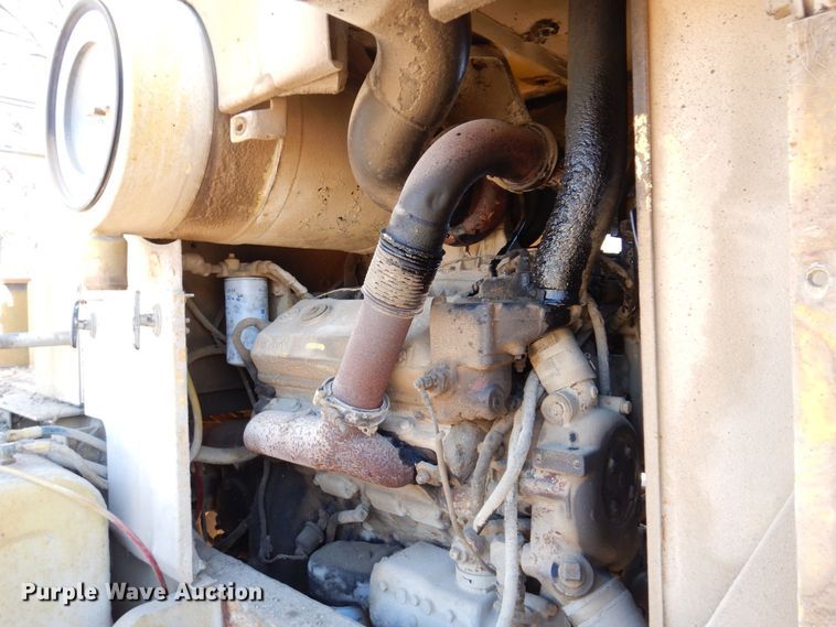 image for item JL9766 1996 Bomag MPH100R  soil stabilizer / recycler