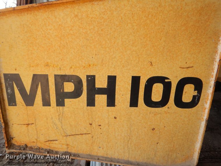 image for item JL9766 1996 Bomag MPH100R  soil stabilizer / recycler