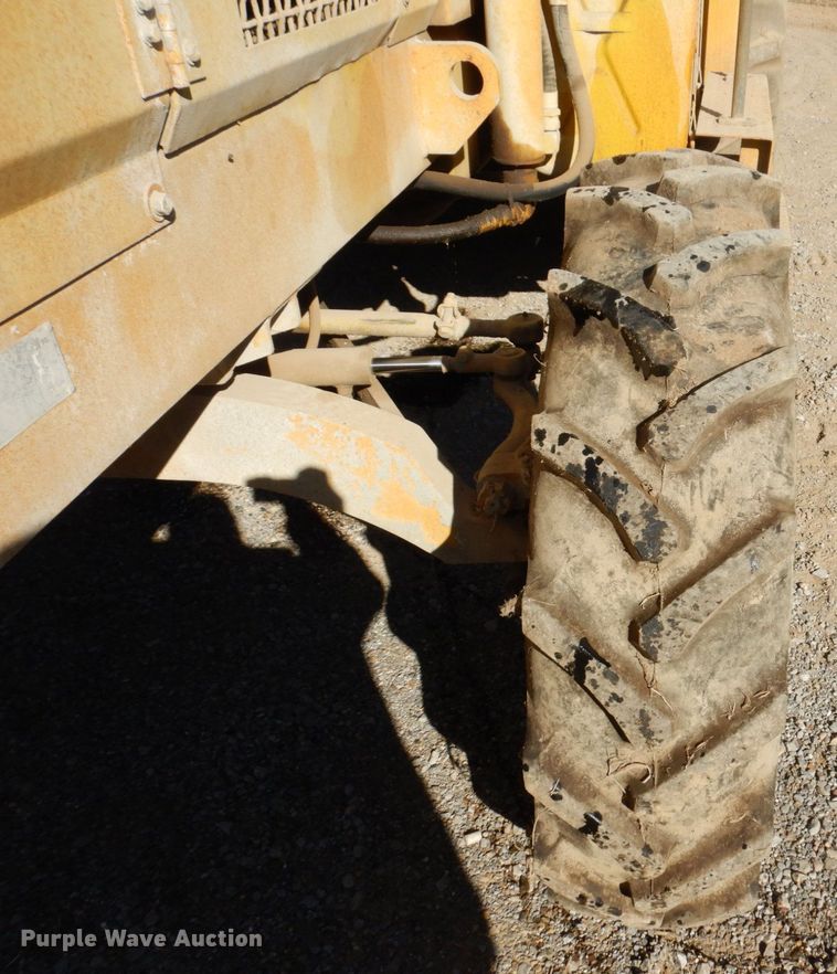 image for item JL9766 1996 Bomag MPH100R  soil stabilizer / recycler