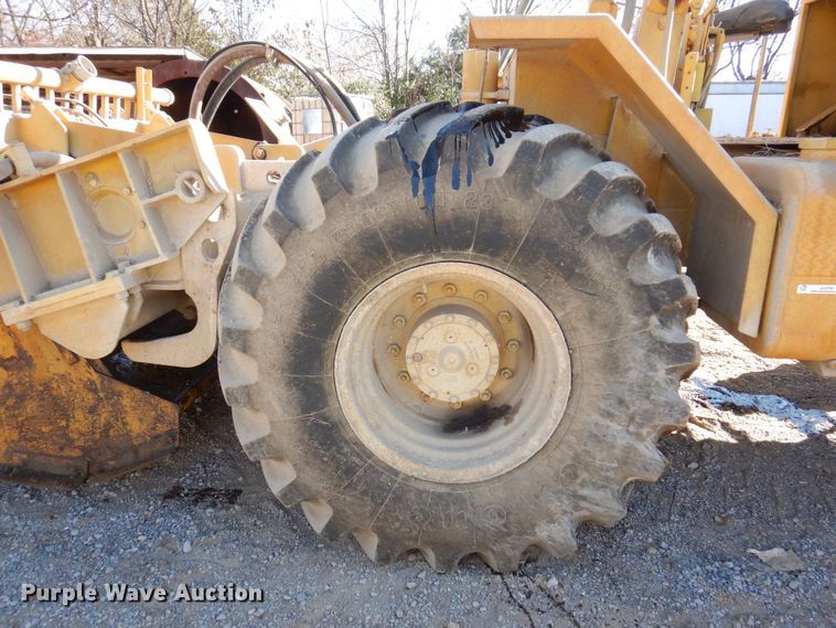 image for item JL9766 1996 Bomag MPH100R  soil stabilizer / recycler