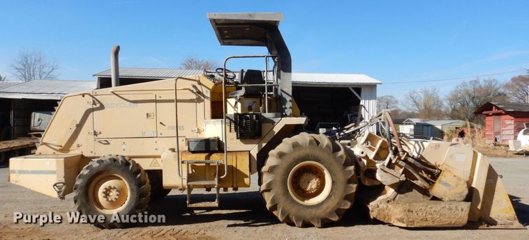 image for item JL9767 2002 Bomag MPH454R  FWA soil stabilizer / recycler