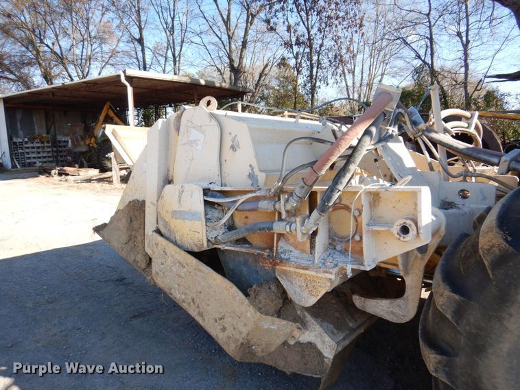 image for item JL9767 2002 Bomag MPH454R  FWA soil stabilizer / recycler