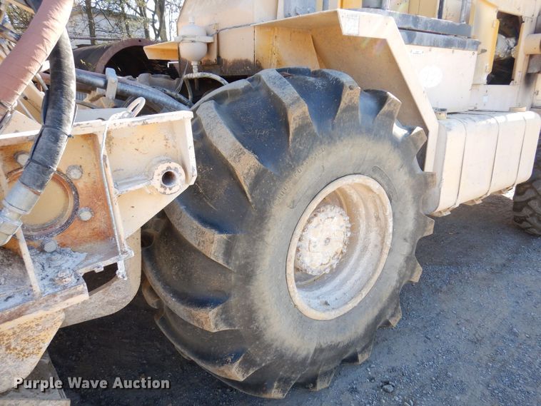 image for item JL9767 2002 Bomag MPH454R  FWA soil stabilizer / recycler