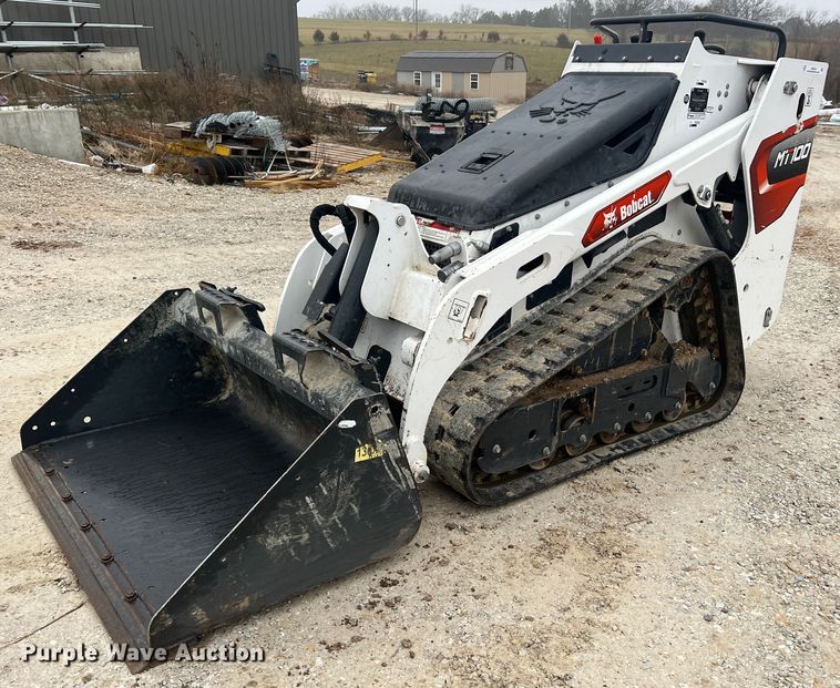 image for item JU9743 2021 Bobcat MT100  compact utility loader