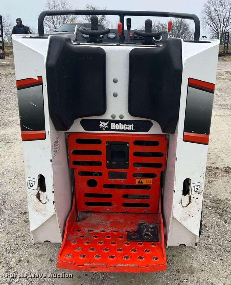 image for item JU9743 2021 Bobcat MT100  compact utility loader