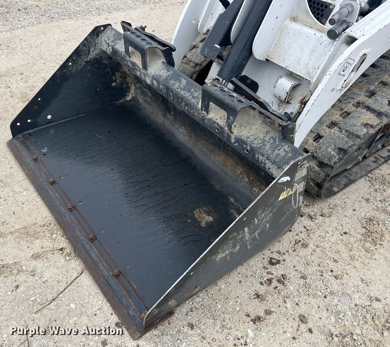 image for item JU9743 2021 Bobcat MT100  compact utility loader