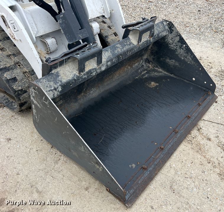 image for item JU9743 2021 Bobcat MT100  compact utility loader