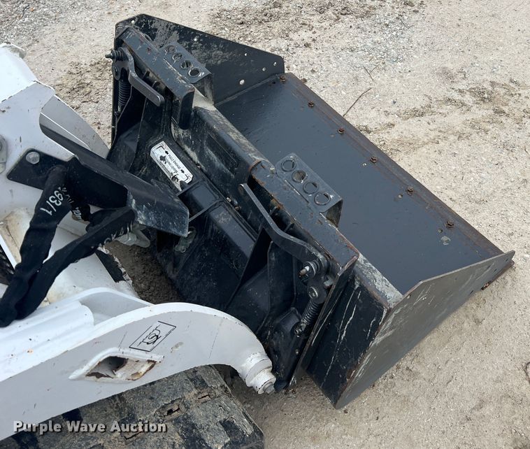 image for item JU9743 2021 Bobcat MT100  compact utility loader