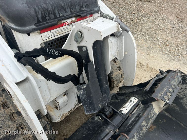 image for item JU9743 2021 Bobcat MT100  compact utility loader