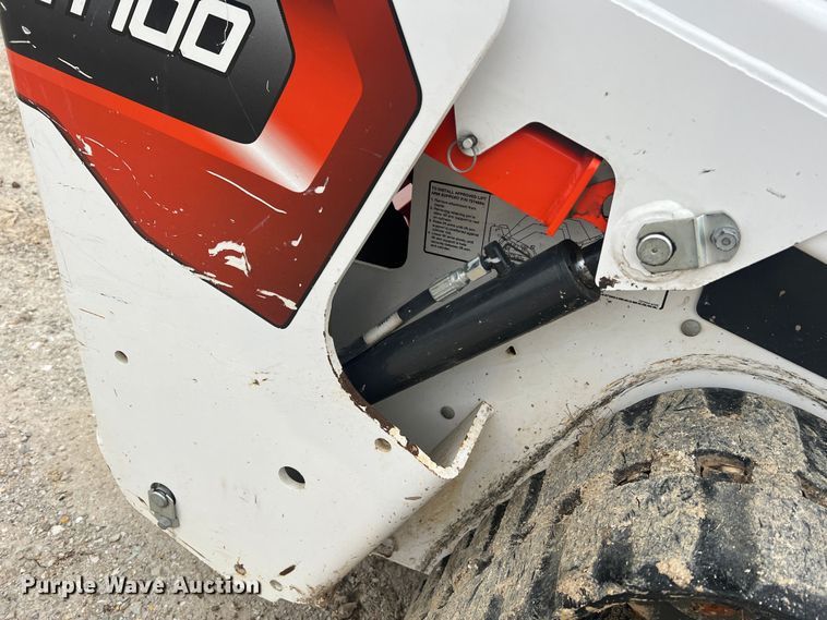 image for item JU9743 2021 Bobcat MT100  compact utility loader