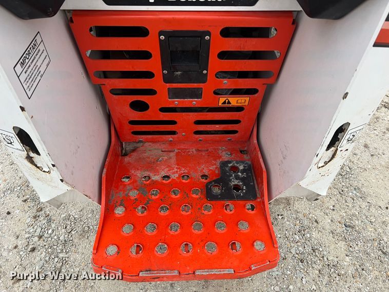 image for item JU9743 2021 Bobcat MT100  compact utility loader