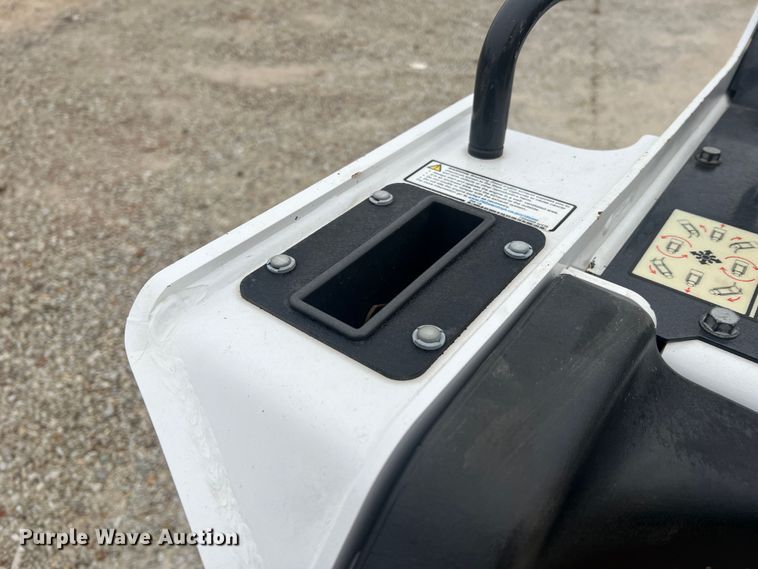 image for item JU9743 2021 Bobcat MT100  compact utility loader