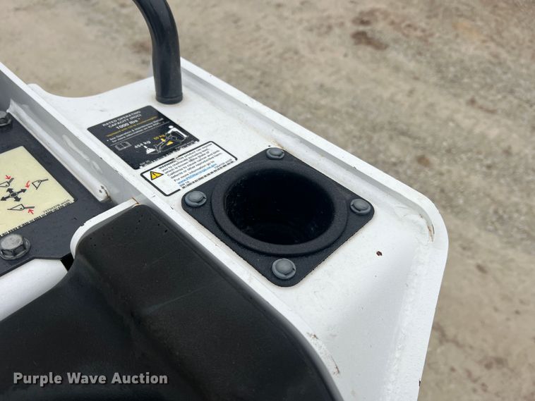 image for item JU9743 2021 Bobcat MT100  compact utility loader