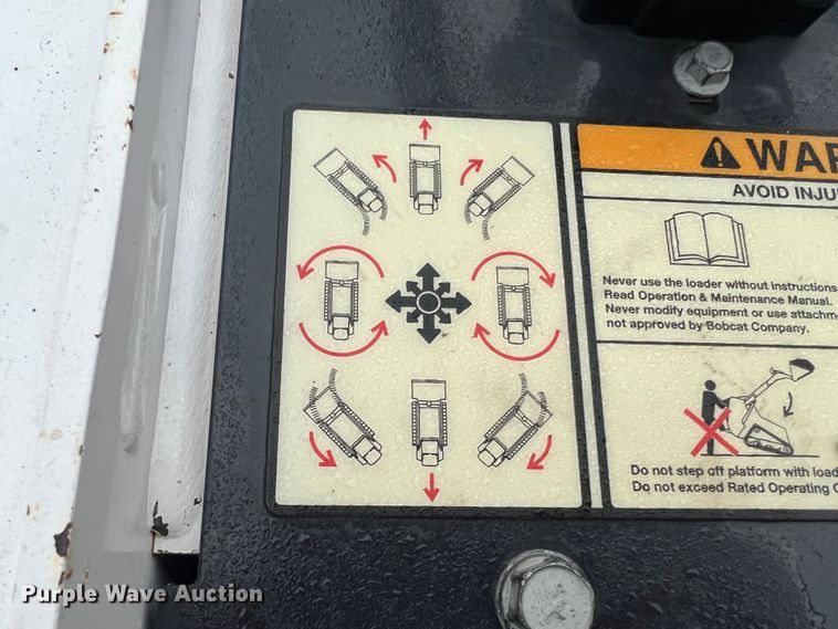 image for item JU9743 2021 Bobcat MT100  compact utility loader