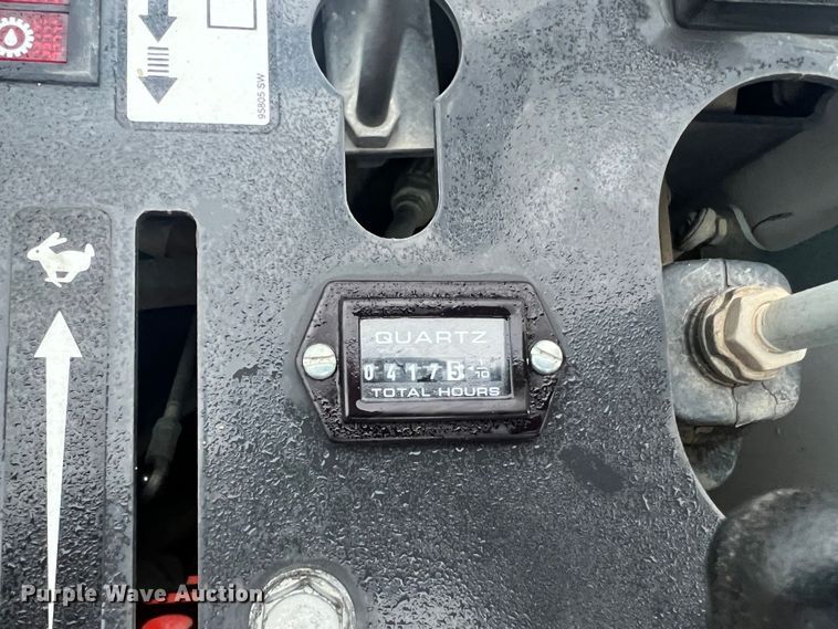 image for item JU9743 2021 Bobcat MT100  compact utility loader