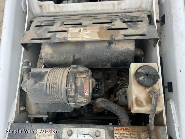 image for item JU9743 2021 Bobcat MT100  compact utility loader