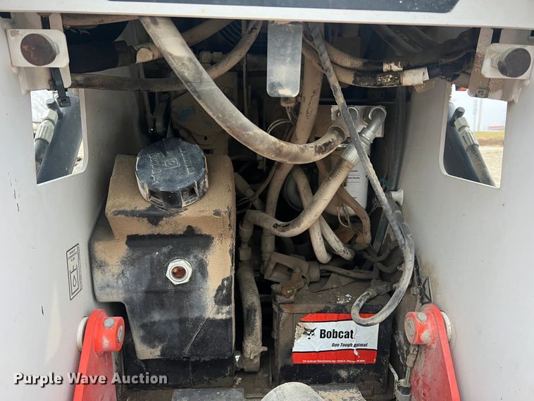 image for item JU9743 2021 Bobcat MT100  compact utility loader