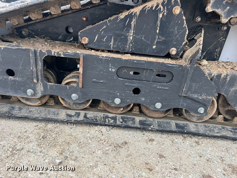 image for item JU9743 2021 Bobcat MT100  compact utility loader