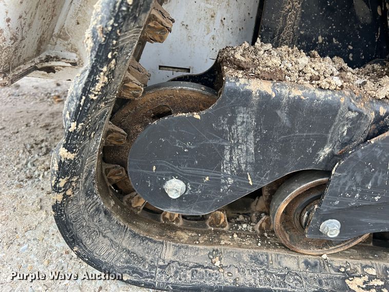 image for item JU9743 2021 Bobcat MT100  compact utility loader