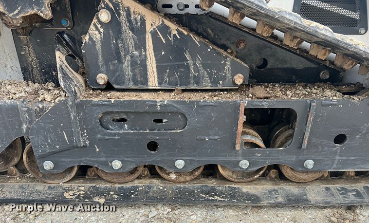 image for item JU9743 2021 Bobcat MT100  compact utility loader