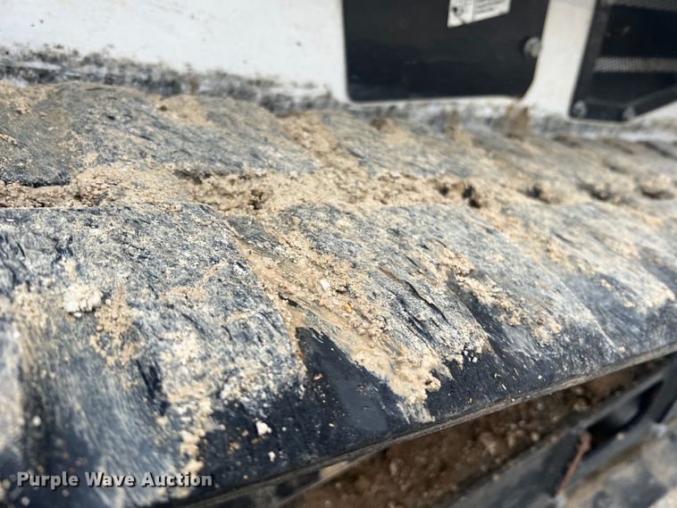 image for item JU9743 2021 Bobcat MT100  compact utility loader