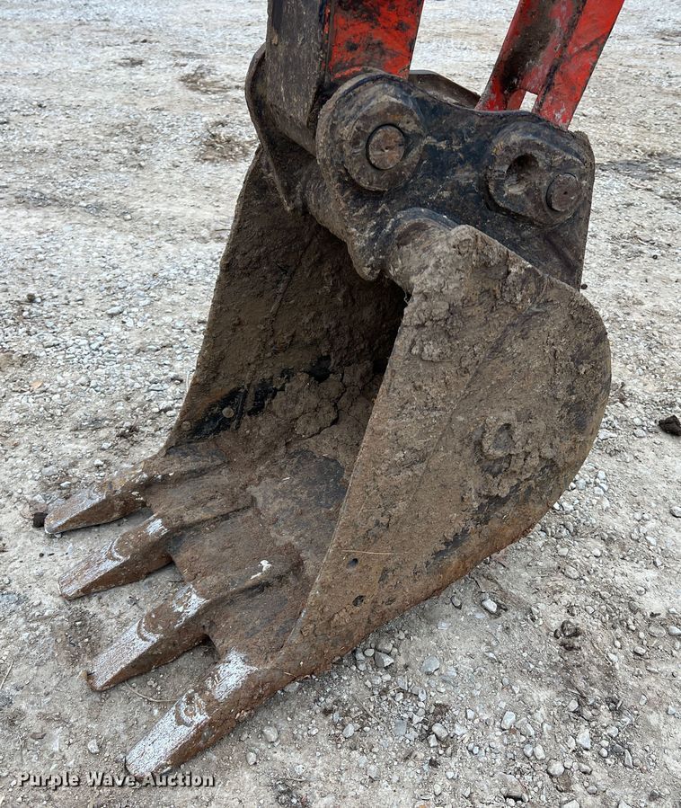 image for item JU9744 Kubota KX121-3  mini excavator