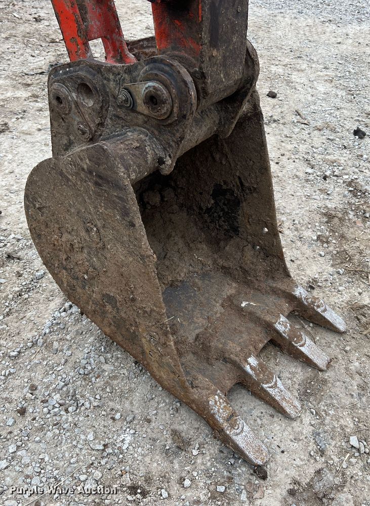 image for item JU9744 Kubota KX121-3  mini excavator