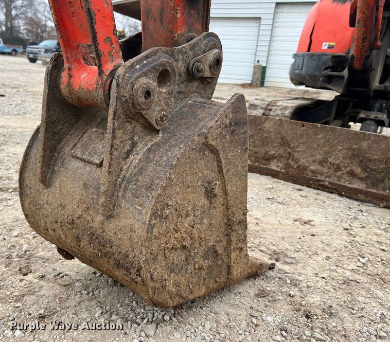 image for item JU9744 Kubota KX121-3  mini excavator