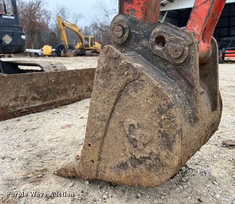 image for item JU9744 Kubota KX121-3  mini excavator