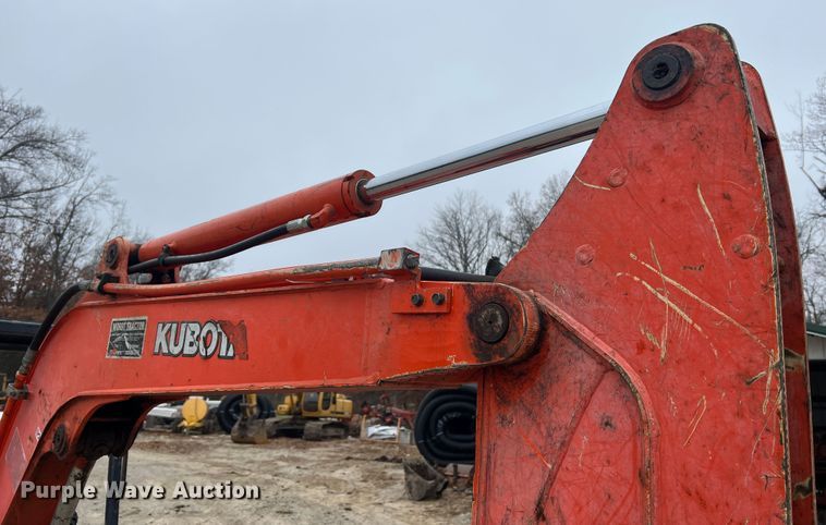 image for item JU9744 Kubota KX121-3  mini excavator