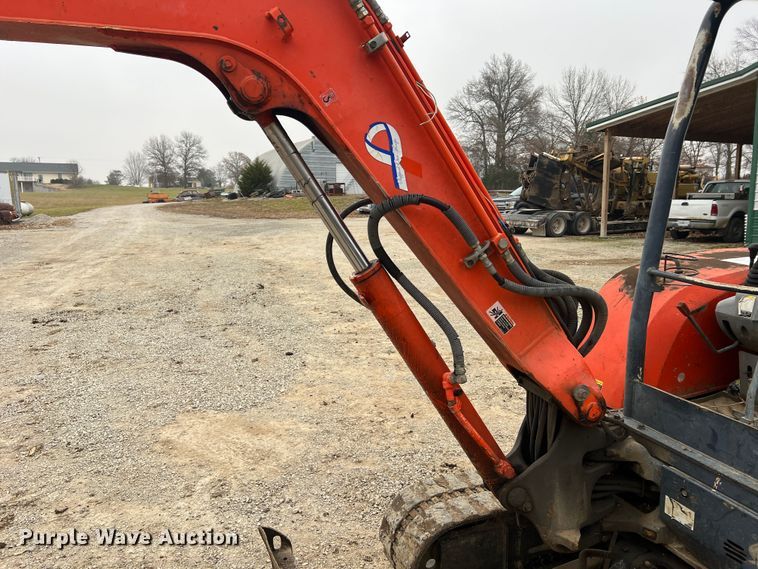 image for item JU9744 Kubota KX121-3  mini excavator