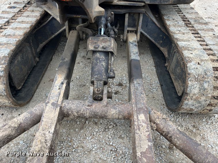 image for item JU9744 Kubota KX121-3  mini excavator