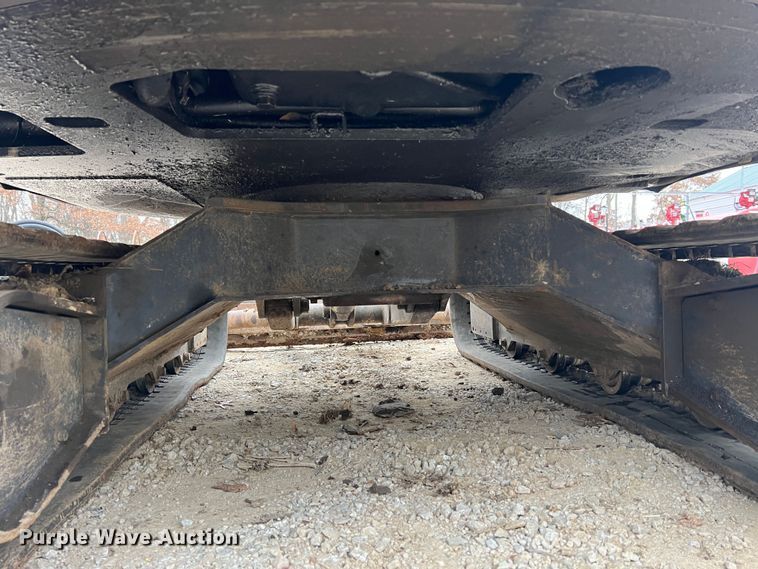 image for item JU9744 Kubota KX121-3  mini excavator