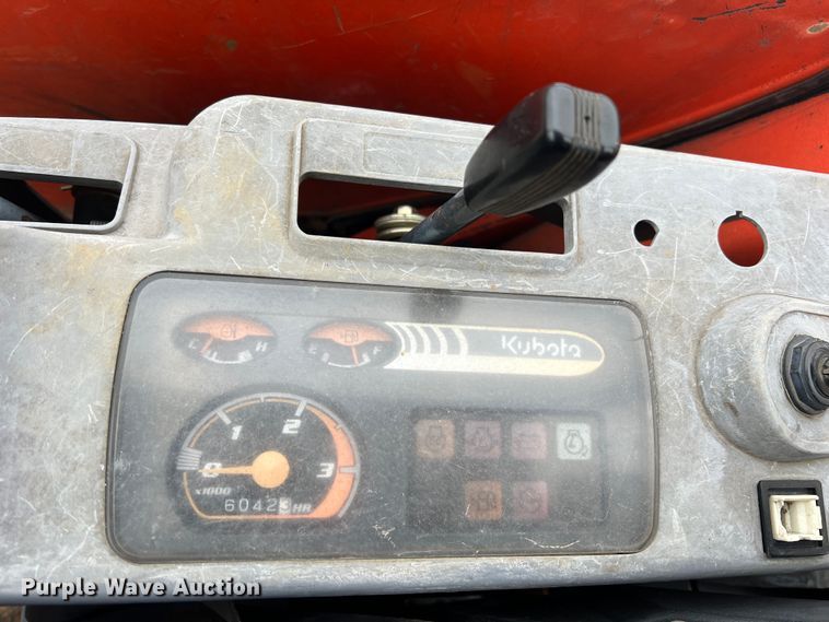 image for item JU9744 Kubota KX121-3  mini excavator