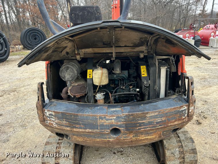 image for item JU9744 Kubota KX121-3  mini excavator